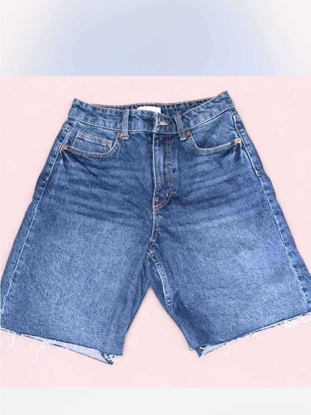 H&M High-Rise Vintage-Style Denim Cutoff Shorts in Medium Blue